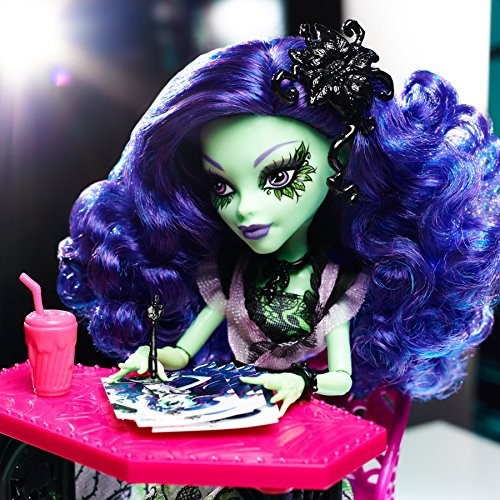 monster high amanita nightshade doll