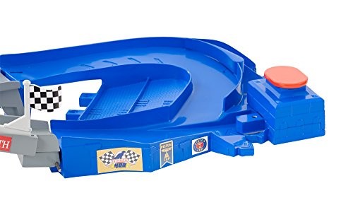 ultimate piston cup speedway