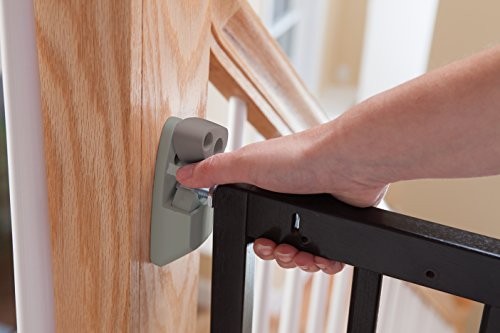 safety 1st top of stairs metal gate