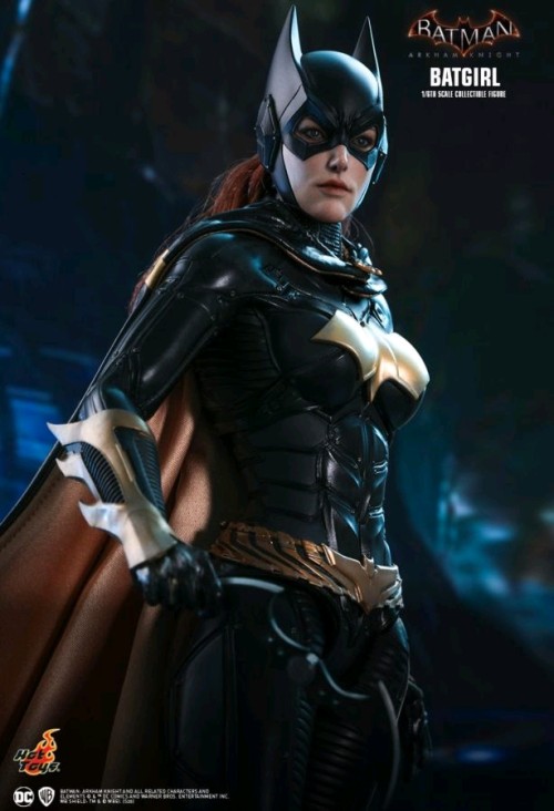 Hot Toys Batman: Arkham Knight - Batgirl 1:6 Scale 12 Inch Action Figure